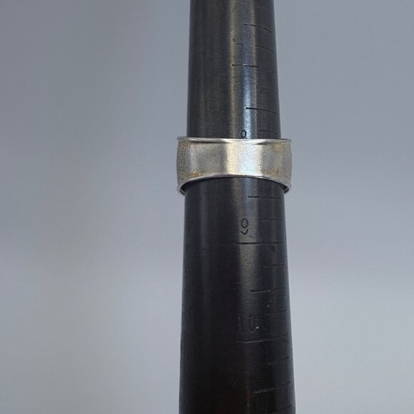 VTG Solid Sterling Silver 925 Rough Textured Tapered Band Ring Size 8 - Picture 9 of 9